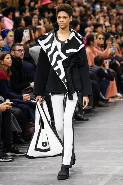 Look 6